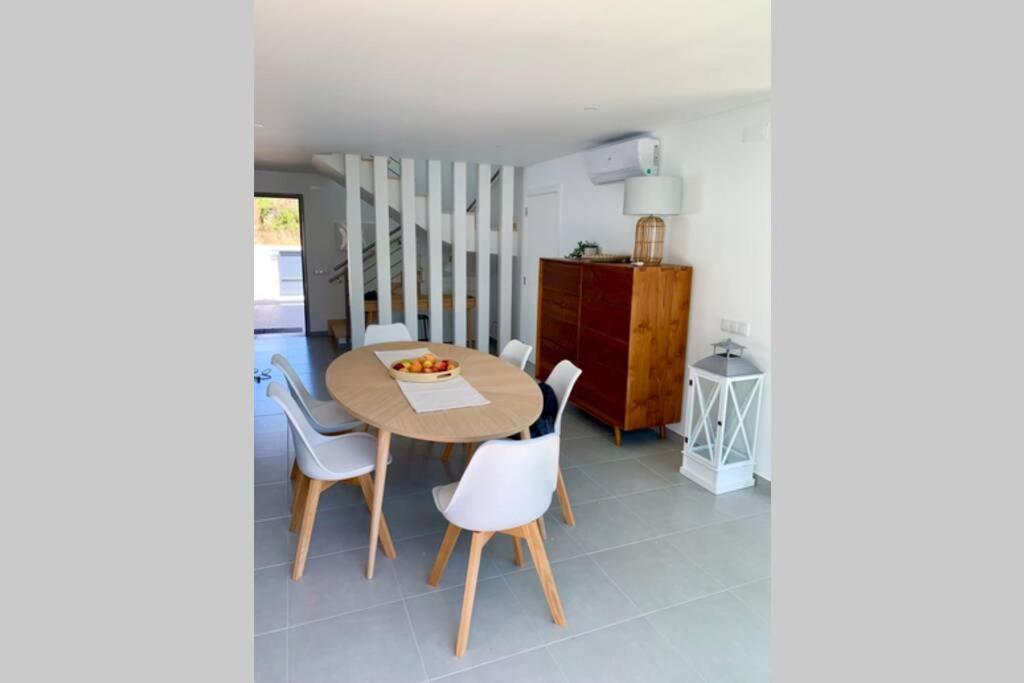New And Modern 3 Bedroom Villa With Private Heated Pool Near Nazare São Martinho do Porto Exterior foto